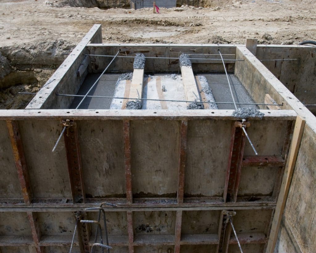 Casseforma con piastra metallica