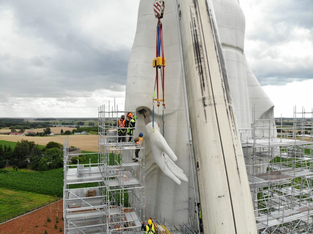 Madonna della Misericordia di Konotopie realizzata con casseforme monumentali progettate da Arbloc